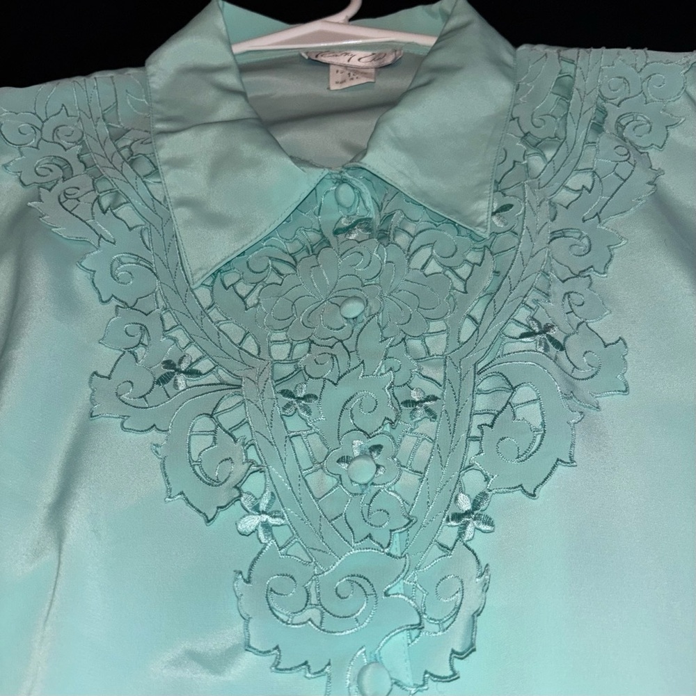 Light Mint Green Embroidered Collared Blouse